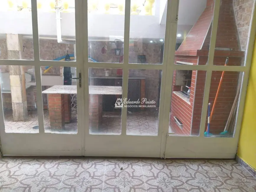 Foto 4 de Sobrado com 3 quartos à venda, 206m2 em Vila Galvão, Guarulhos - SP