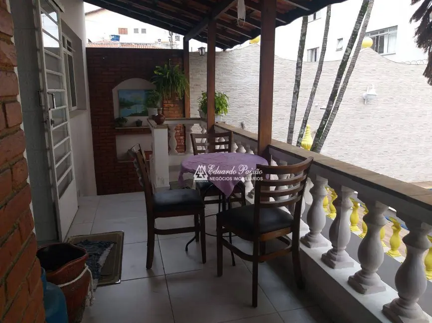 Foto 8 de Sobrado com 3 quartos à venda, 206m2 em Vila Galvão, Guarulhos - SP