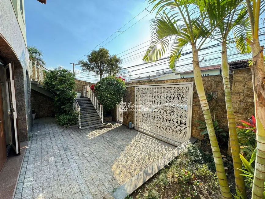 Foto 4 de Sobrado com 4 quartos à venda, 300m2 em Vila Galvão, Guarulhos - SP