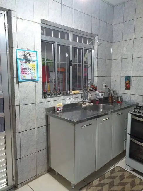 Sobrado com 2 quartos à venda, 125m2 em Jardim Iporanga, Guarulhos - SP - imagem 4 Foto 4 de Sobrado com 2 quartos à venda, 125m2 em Jardim Iporanga, Guarulhos - SP