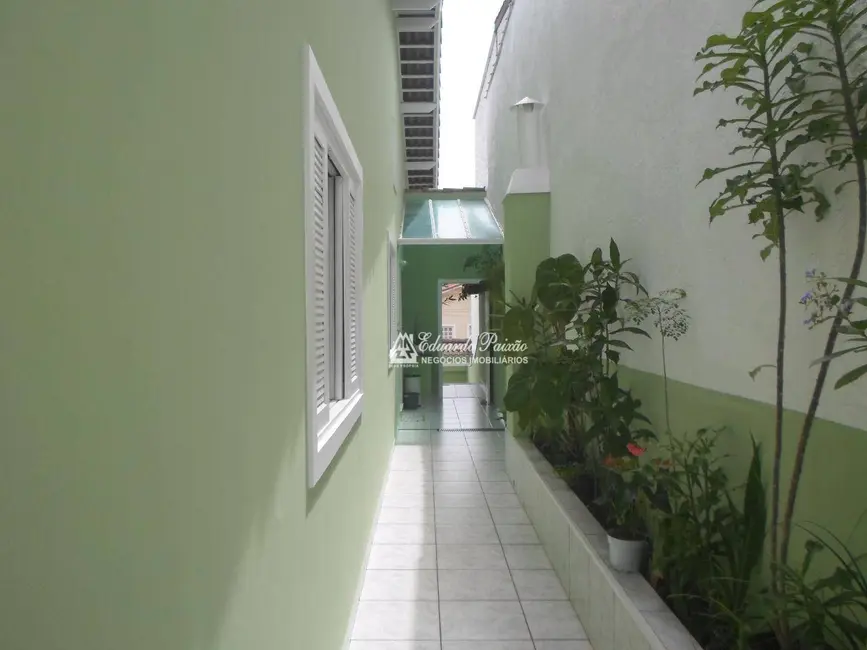 Foto 6 de Casa com 3 quartos à venda, 168m2 em Vila Galvão, Guarulhos - SP