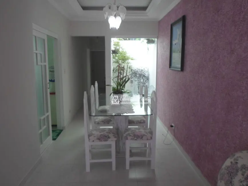 Foto 9 de Casa com 3 quartos à venda, 168m2 em Vila Galvão, Guarulhos - SP