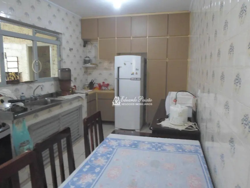 Foto 5 de Sobrado com 3 quartos à venda, 200m2 em Jardim Santa Mena, Guarulhos - SP