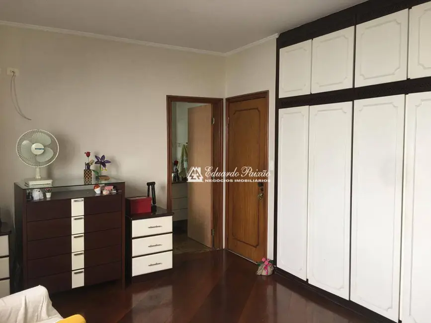 Foto 9 de Casa com 3 quartos à venda, 400m2 em Vila Rosália, Guarulhos - SP