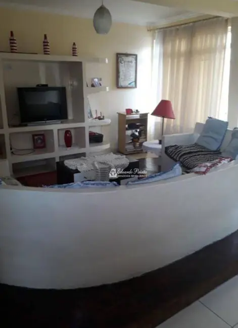 Sobrado com 3 quartos à venda, 147m2 em Jardim São Ricardo, Guarulhos - SP - imagem 2 Foto 2 de Sobrado com 3 quartos à venda, 147m2 em Jardim São Ricardo, Guarulhos - SP