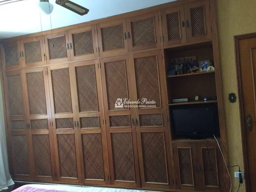 Foto 9 de Casa com 3 quartos à venda, 480m2 em Vila Rosália, Guarulhos - SP