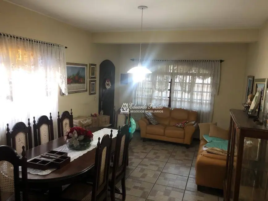 Foto 3 de Sobrado com 4 quartos à venda, 250m2 em Parque Continental I, Guarulhos - SP