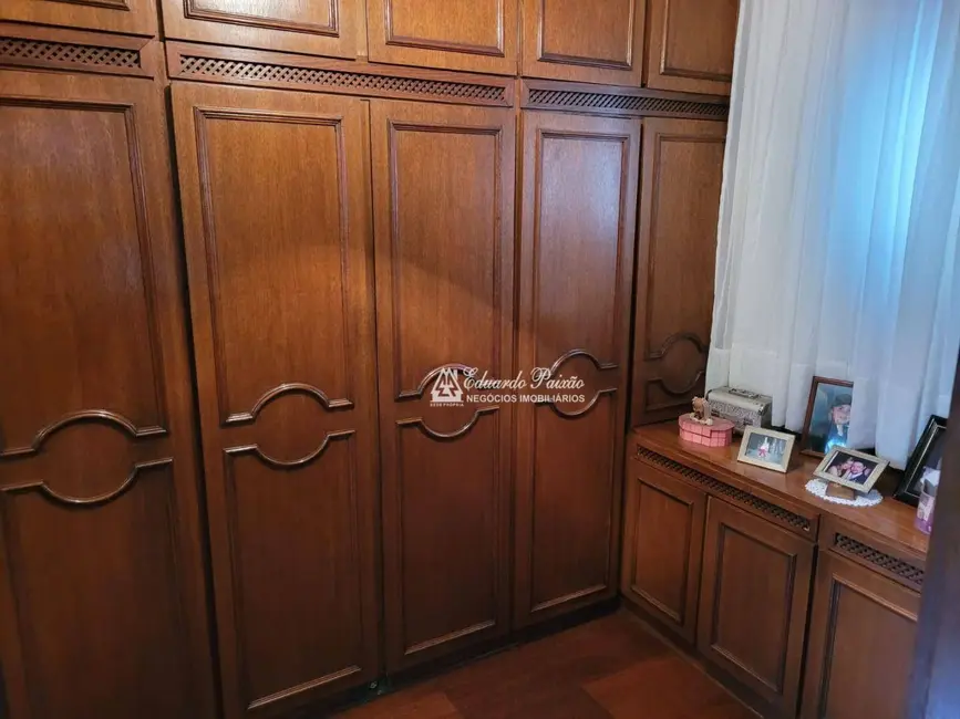 Foto 9 de Sobrado com 4 quartos à venda, 325m2 em Jardim Santa Mena, Guarulhos - SP