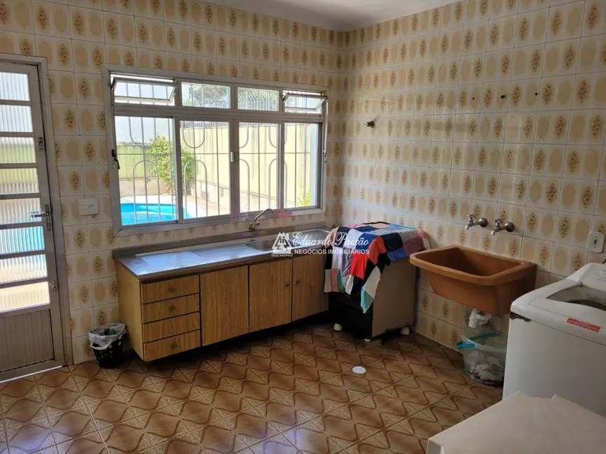 Foto 6 de Sobrado com 4 quartos à venda, 325m2 em Jardim Santa Mena, Guarulhos - SP