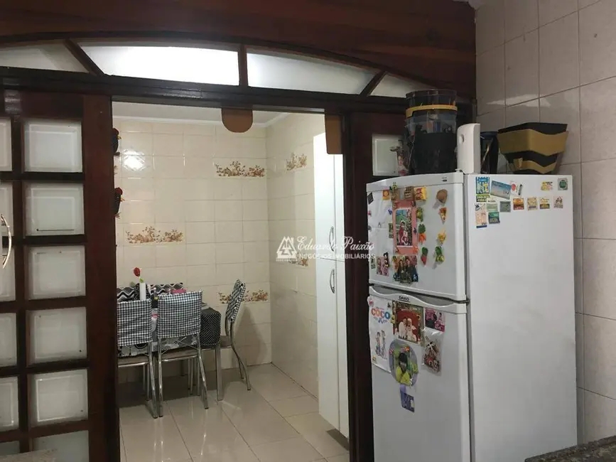 Sobrado com 2 quartos à venda, 100m2 em Jardim Santa Cecília, Guarulhos - SP - imagem 9 Foto 9 de Sobrado com 2 quartos à venda, 100m2 em Jardim Santa Cecília, Guarulhos - SP