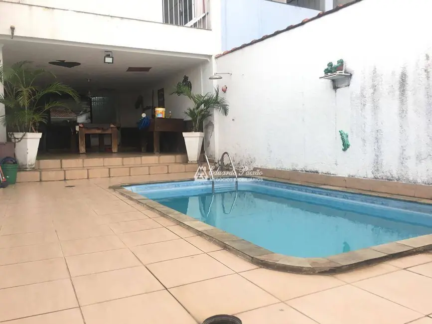 Foto 1 de Sobrado com 3 quartos à venda, 300m2 em Vila Galvão, Guarulhos - SP