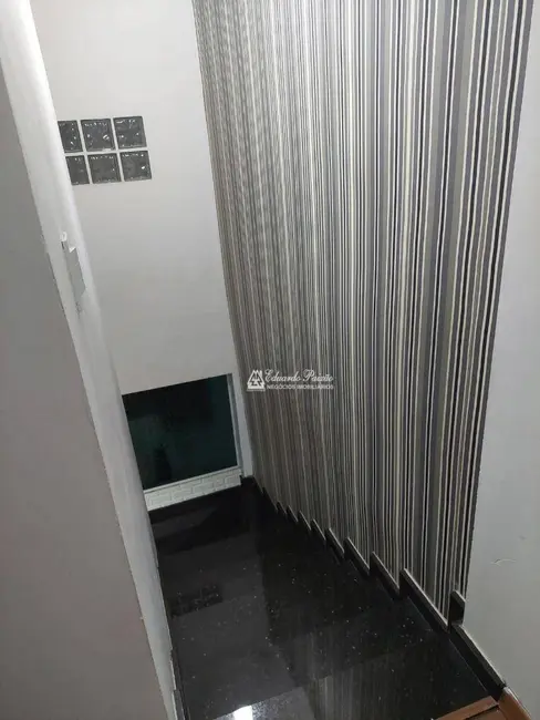 Foto 6 de Sobrado com 3 quartos à venda, 130m2 em Jardim Rizzo, Guarulhos - SP
