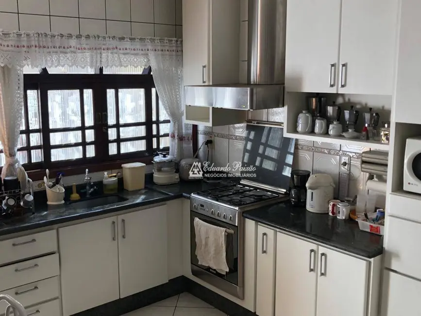 Sobrado com 2 quartos à venda, 100m2 em Vila Milton, Guarulhos - SP - imagem 6 Foto 6 de Sobrado com 2 quartos à venda, 100m2 em Vila Milton, Guarulhos - SP