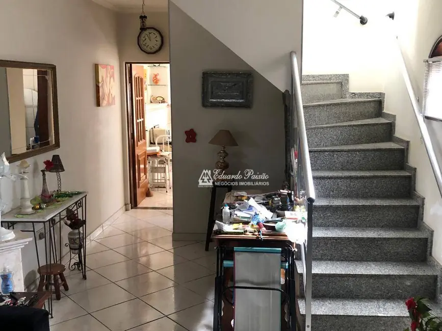 Sobrado com 2 quartos à venda, 100m2 em Vila Milton, Guarulhos - SP - imagem 4 Foto 4 de Sobrado com 2 quartos à venda, 100m2 em Vila Milton, Guarulhos - SP