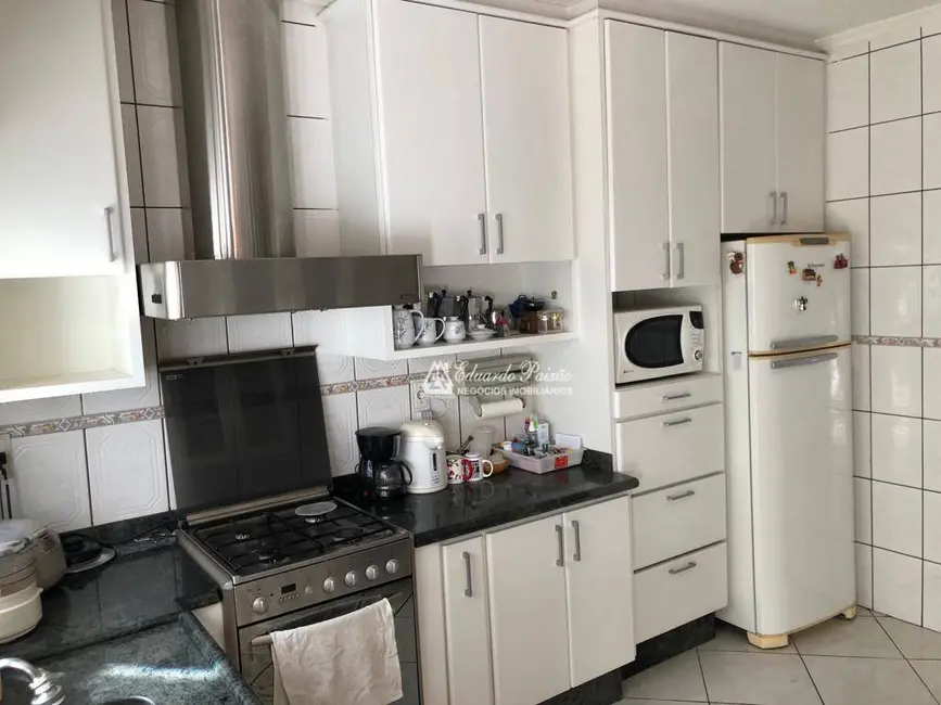 Sobrado com 2 quartos à venda, 100m2 em Vila Milton, Guarulhos - SP - imagem 8 Foto 8 de Sobrado com 2 quartos à venda, 100m2 em Vila Milton, Guarulhos - SP