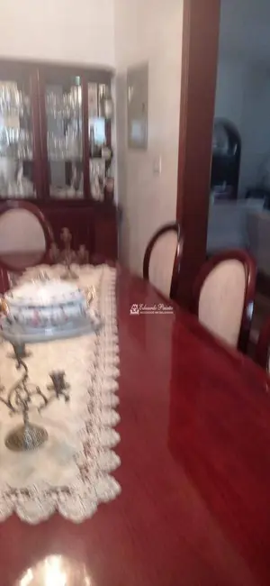 Casa com 3 quartos à venda, 447m2 em Vila Rosália, Guarulhos - SP - imagem 5 Foto 5 de Casa com 3 quartos à venda, 447m2 em Vila Rosália, Guarulhos - SP