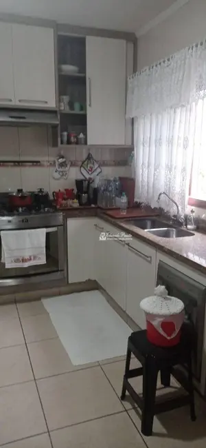 Casa com 3 quartos à venda, 447m2 em Vila Rosália, Guarulhos - SP - imagem 8 Foto 8 de Casa com 3 quartos à venda, 447m2 em Vila Rosália, Guarulhos - SP