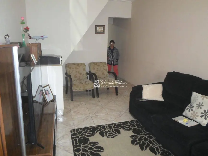 Sobrado com 3 quartos à venda, 125m2 em Jardim Valéria, Guarulhos - SP - imagem 6 Foto 6 de Sobrado com 3 quartos à venda, 125m2 em Jardim Valéria, Guarulhos - SP