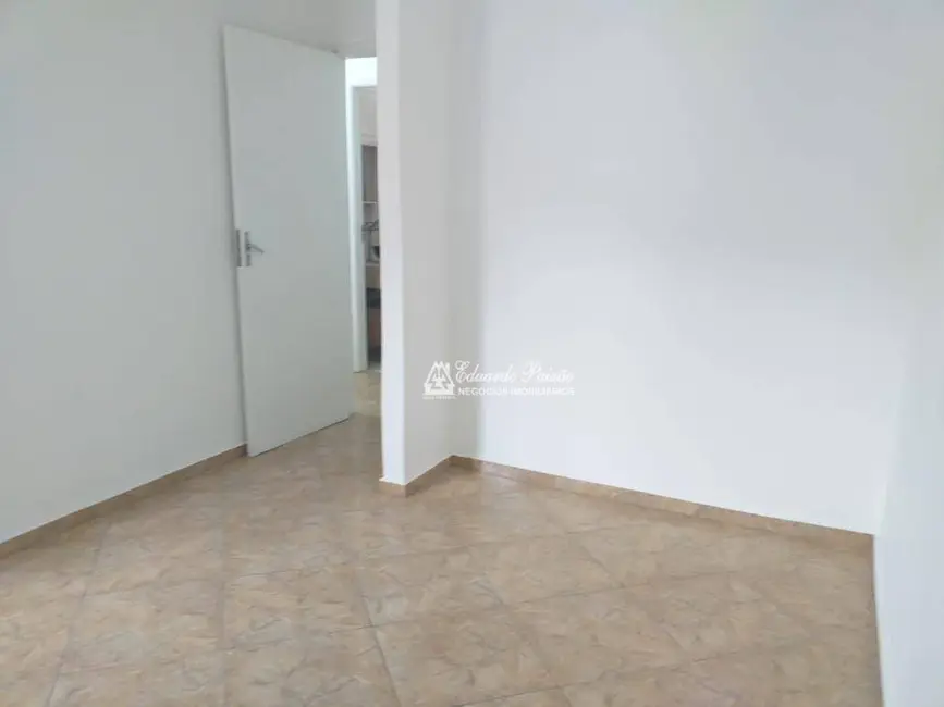 Sobrado com 2 quartos à venda, 100m2 em Vila das Palmeiras, Guarulhos - SP - imagem 6 Foto 6 de Sobrado com 2 quartos à venda, 100m2 em Vila das Palmeiras, Guarulhos - SP