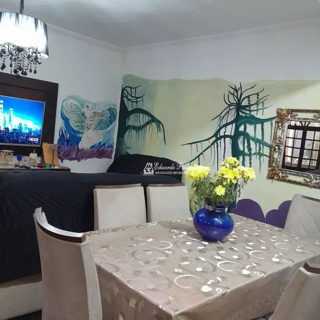 Sobrado com 3 quartos à venda, 250m2 em Jardim Rosa de Franca, Guarulhos - SP - imagem 7 Foto 7 de Sobrado com 3 quartos à venda, 250m2 em Jardim Rosa de Franca, Guarulhos - SP