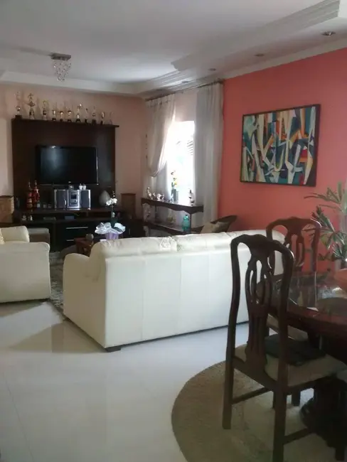 Foto 7 de Sobrado com 4 quartos à venda, 193m2 em Vila Galvão, Guarulhos - SP