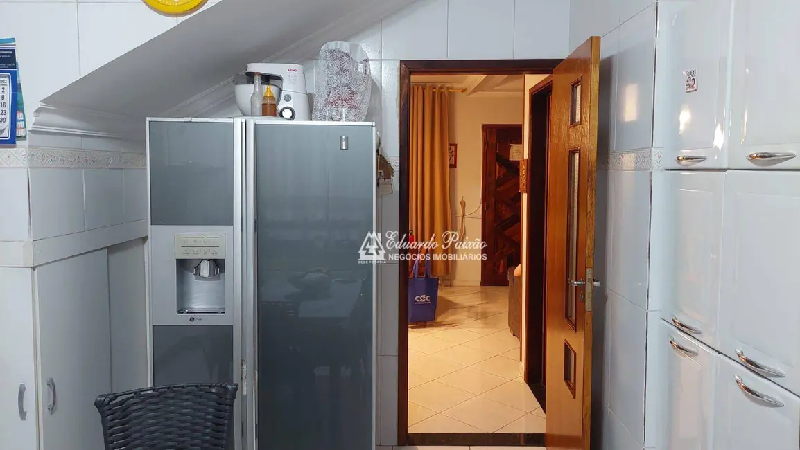 Sobrado com 3 quartos à venda, 232m2 em Vila Francisco Mineiro, Guarulhos - SP - imagem 4 Foto 4 de Sobrado com 3 quartos à venda, 232m2 em Vila Francisco Mineiro, Guarulhos - SP