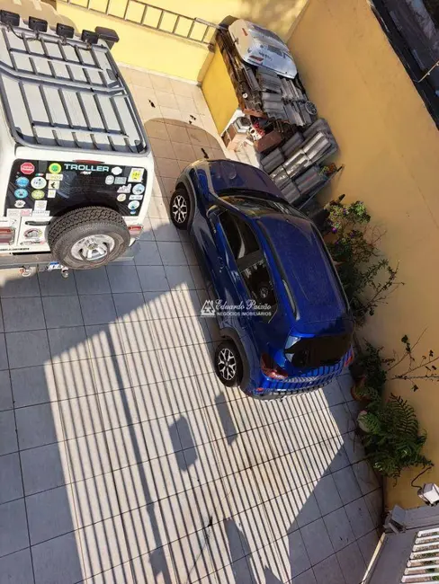 Sobrado com 3 quartos à venda, 232m2 em Vila Francisco Mineiro, Guarulhos - SP - imagem 2 Foto 2 de Sobrado com 3 quartos à venda, 232m2 em Vila Francisco Mineiro, Guarulhos - SP