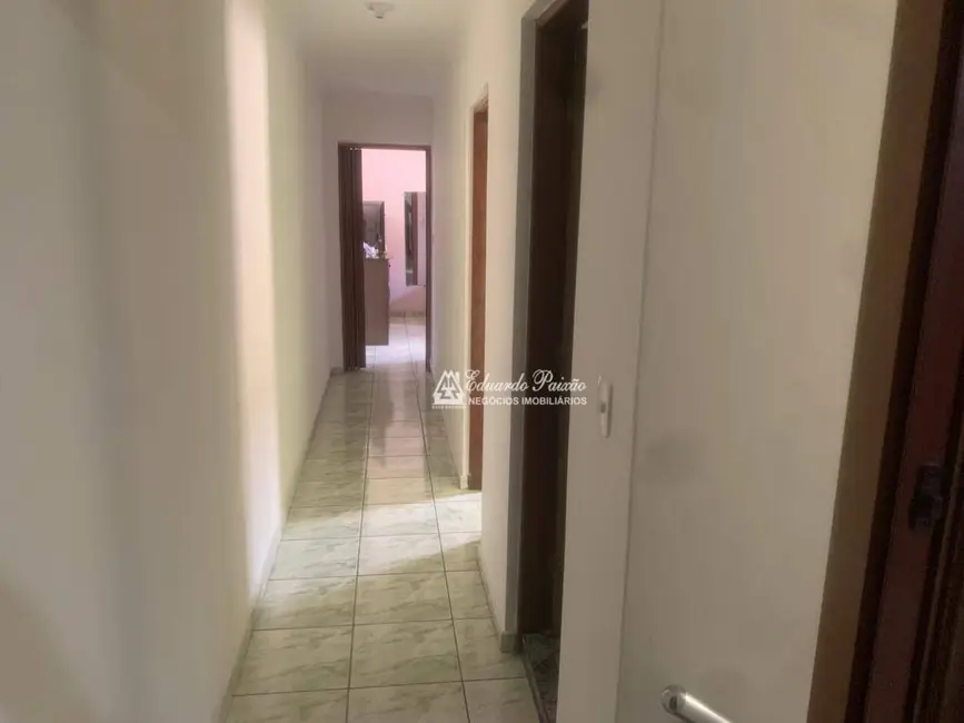 Sobrado com 3 quartos à venda, 125m2 em Jardim Gracinda, Guarulhos - SP - imagem 6 Foto 6 de Sobrado com 3 quartos à venda, 125m2 em Jardim Gracinda, Guarulhos - SP