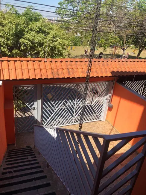 Sobrado com 3 quartos à venda, 125m2 em Parque Continental I, Guarulhos - SP - imagem 4 Foto 4 de Sobrado com 3 quartos à venda, 125m2 em Parque Continental I, Guarulhos - SP