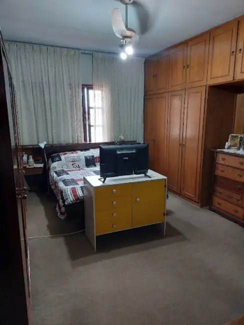 Foto 8 de Sobrado com 3 quartos à venda, 180m2 em Jardim Santa Francisca, Guarulhos - SP