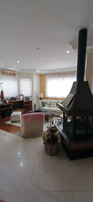 Foto 4 de Sobrado com 4 quartos à venda, 250m2 em Jardim Maia, Guarulhos - SP