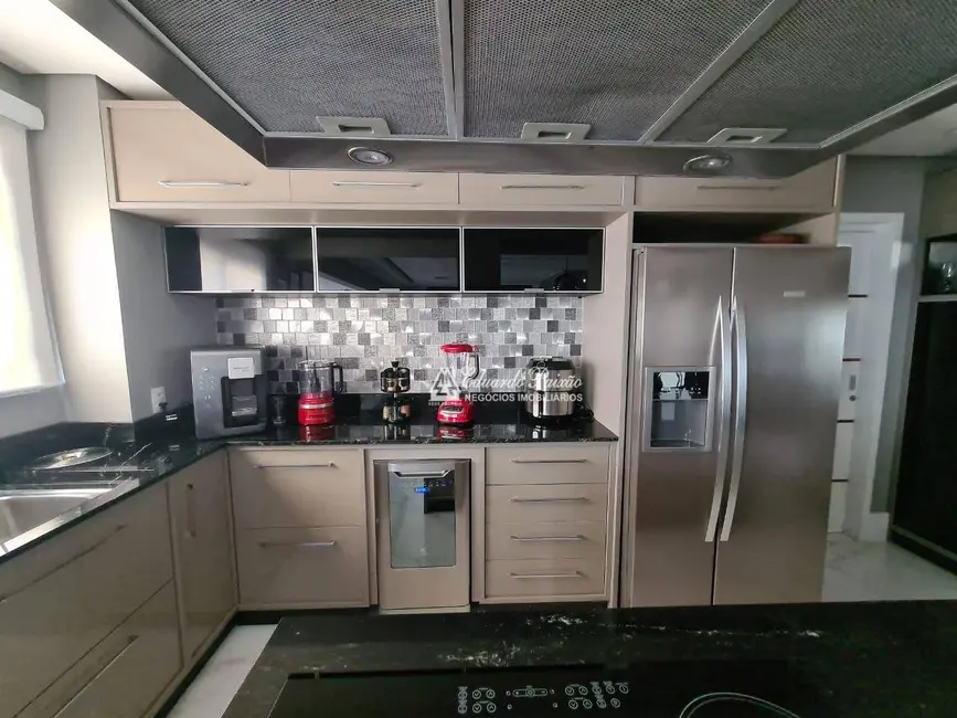 Apartamento com 3 quartos à venda, 222m2 em Jardim Flor da Montanha, Guarulhos - SP - imagem 3 Foto 3 de Apartamento com 3 quartos à venda, 222m2 em Jardim Flor da Montanha, Guarulhos - SP