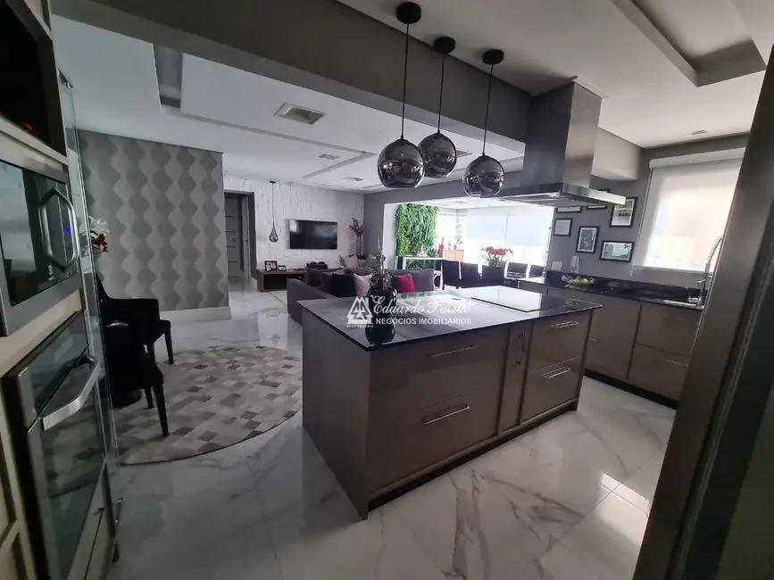 Apartamento com 3 quartos à venda, 222m2 em Jardim Flor da Montanha, Guarulhos - SP - imagem 6 Foto 6 de Apartamento com 3 quartos à venda, 222m2 em Jardim Flor da Montanha, Guarulhos - SP