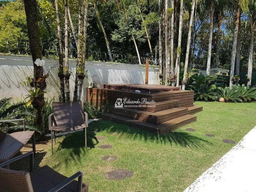 Sobrado com 7 quartos à venda, 1000m2 em Acapulco, Guaruja - SP - imagem 5 Foto 5 de Sobrado com 7 quartos à venda, 1000m2 em Acapulco, Guaruja - SP