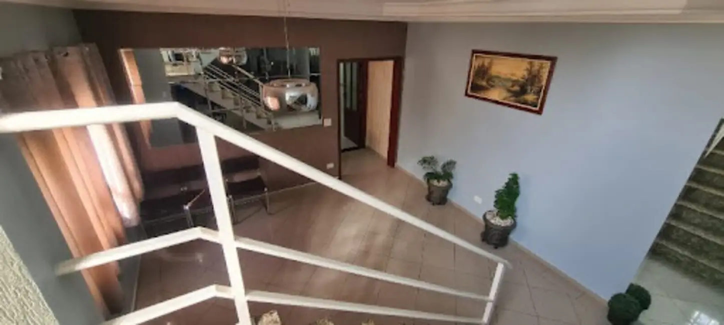 Foto 8 de Sobrado com 3 quartos à venda, 192m2 em Vila Galvão, Guarulhos - SP