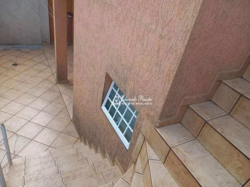 Sobrado com 3 quartos à venda, 198m2 em Vila Fiuza, Guarulhos - SP - imagem 7 Foto 7 de Sobrado com 3 quartos à venda, 198m2 em Vila Fiuza, Guarulhos - SP