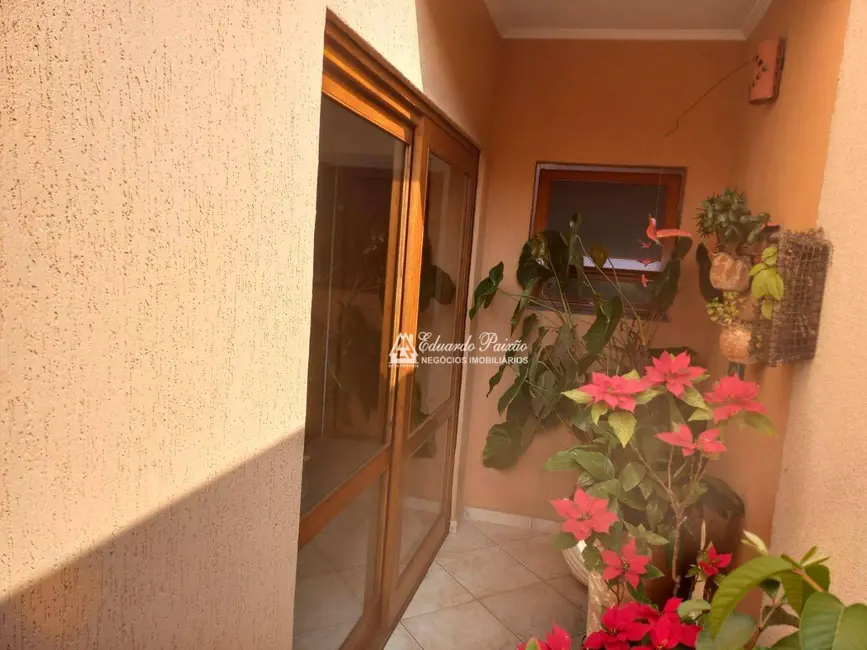 Foto 4 de Sobrado com 3 quartos à venda, 198m2 em Vila Fiuza, Guarulhos - SP