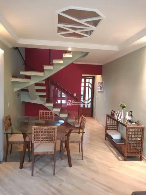 Foto 4 de Sobrado com 3 quartos à venda, 130m2 em Parque Renato Maia, Guarulhos - SP