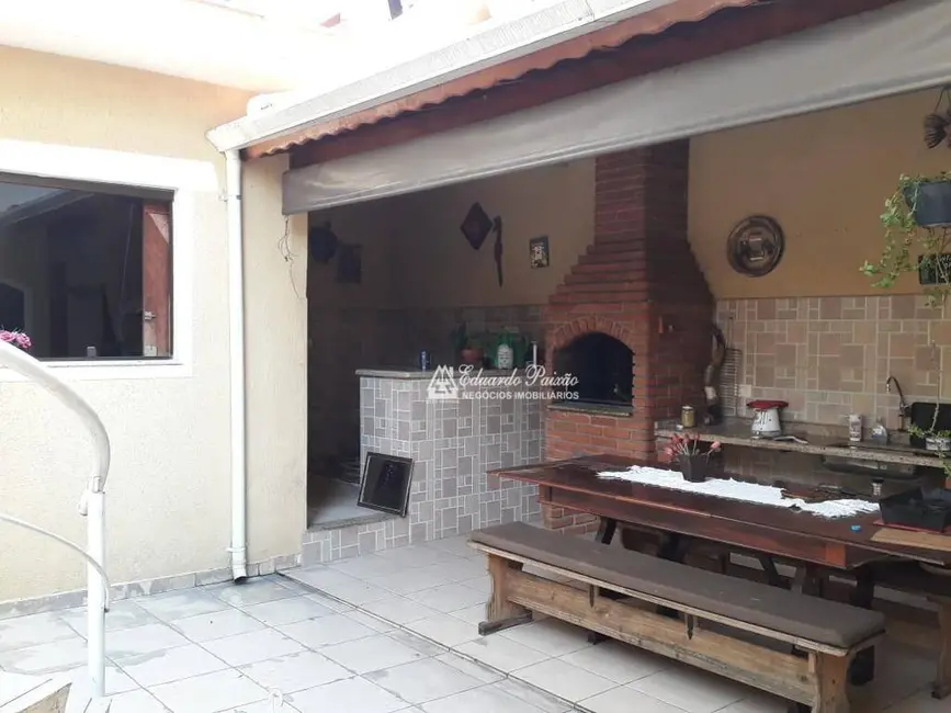 Foto 4 de Sobrado com 3 quartos à venda, 250m2 em Jardim Adriana, Guarulhos - SP