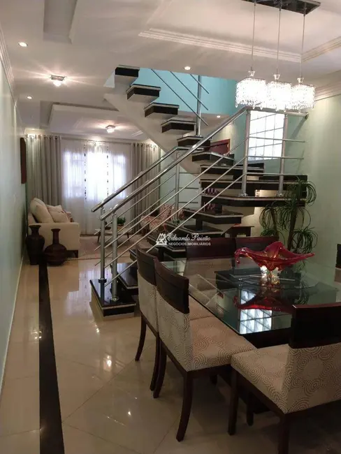 Foto 2 de Sobrado com 4 quartos à venda, 175m2 em Jardim Paraventi, Guarulhos - SP