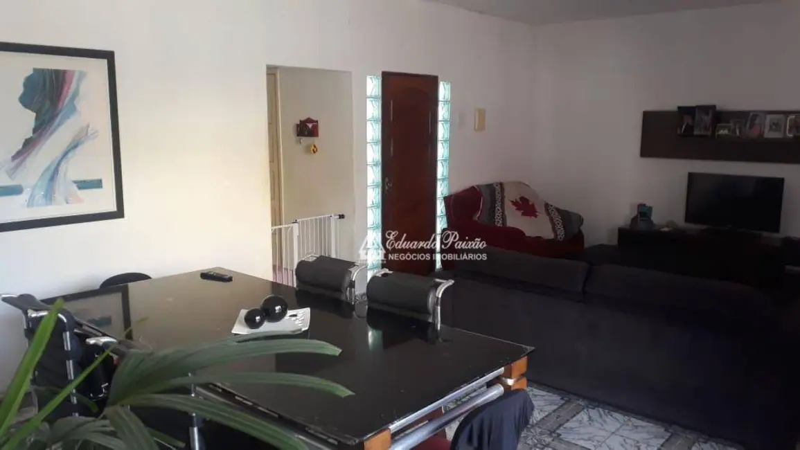 Sobrado com 4 quartos à venda, 500m2 em Gopoúva, Guarulhos - SP - imagem 6 Foto 6 de Sobrado com 4 quartos à venda, 500m2 em Gopoúva, Guarulhos - SP