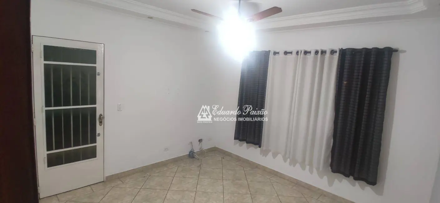 Foto 3 de Sobrado com 3 quartos à venda, 144m2 em Jardim Tabatinga, Guarulhos - SP