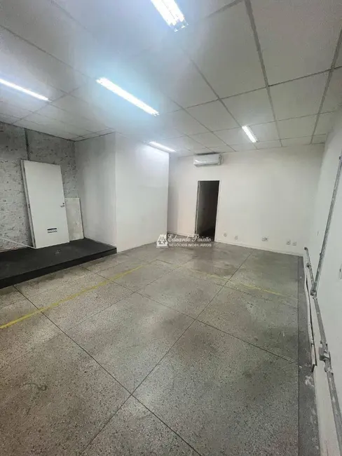 Sala Comercial para alugar, 171m2 em Vila Augusta, Guarulhos - SP - imagem 9 Foto 9 de Sala Comercial para alugar, 171m2 em Vila Augusta, Guarulhos - SP