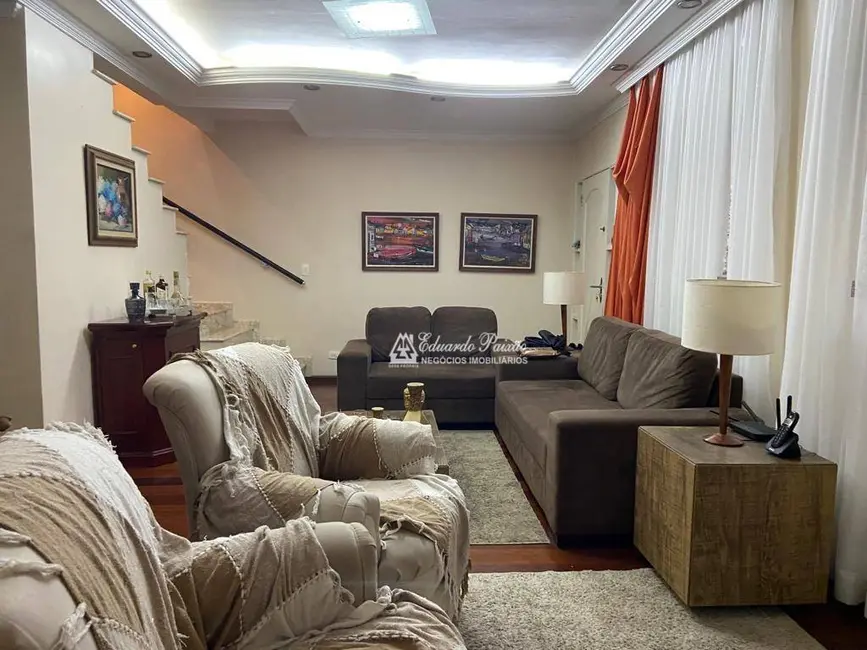 Foto 8 de Sobrado com 3 quartos à venda, 282m2 em Jardim Bom Clima, Guarulhos - SP