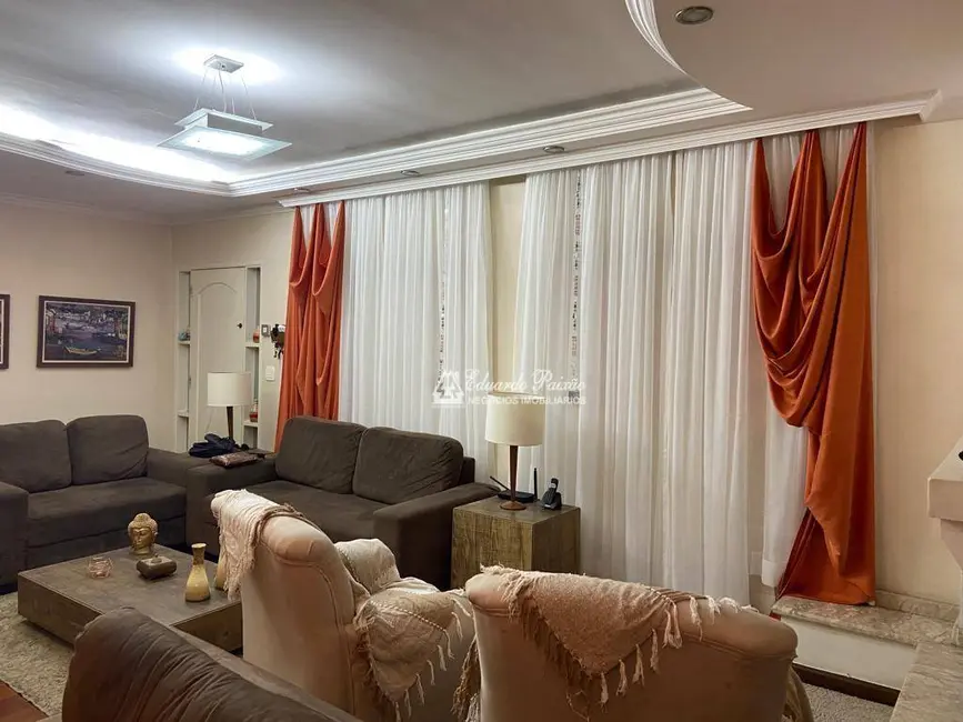 Foto 7 de Sobrado com 3 quartos à venda, 282m2 em Jardim Bom Clima, Guarulhos - SP