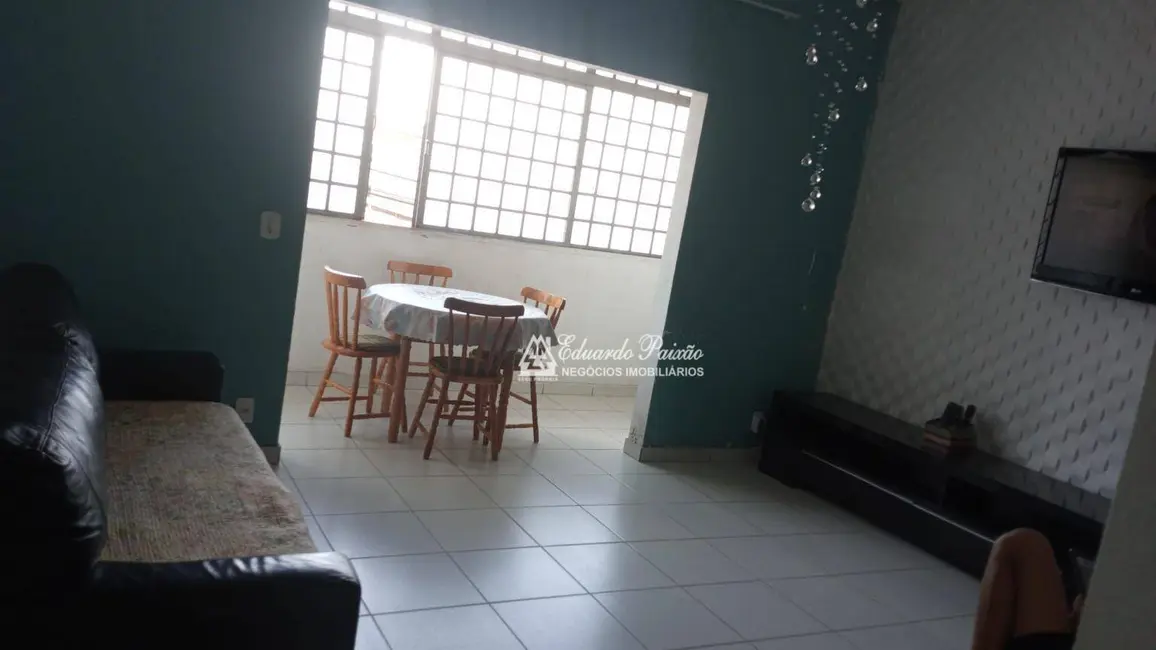 Foto 1 de Sobrado com 5 quartos à venda, 131m2 em Jardim Adriana, Guarulhos - SP