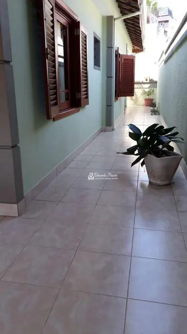 Foto 3 de Casa com 3 quartos à venda, 330m2 em Parque Renato Maia, Guarulhos - SP