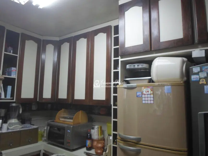 Foto 9 de Sobrado com 4 quartos à venda, 300m2 em Vila Galvão, Guarulhos - SP