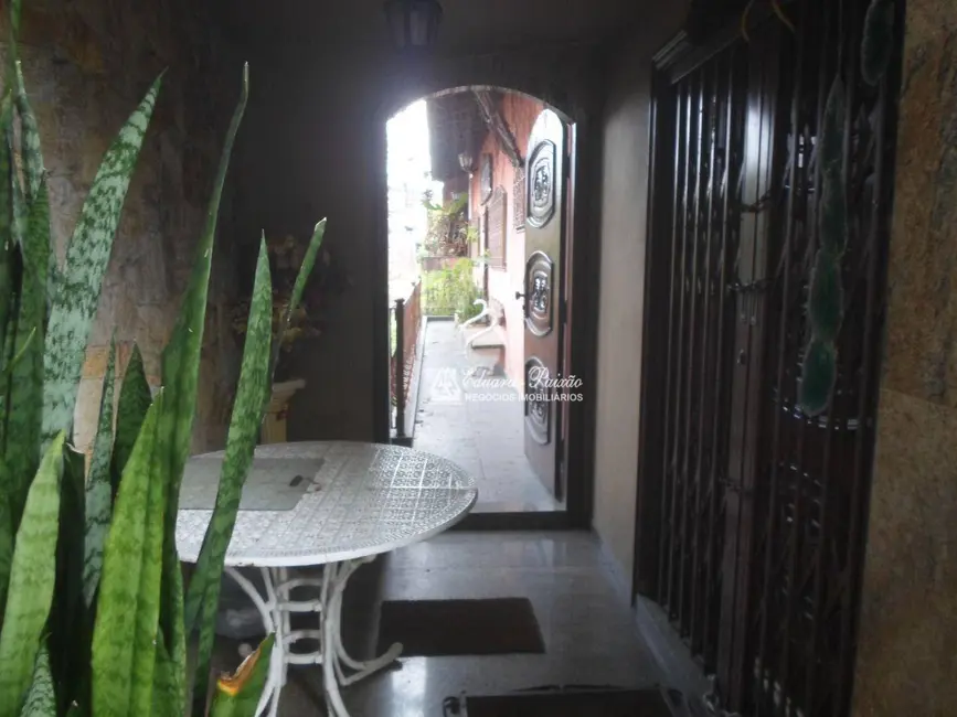 Foto 5 de Sobrado com 4 quartos à venda, 300m2 em Vila Galvão, Guarulhos - SP