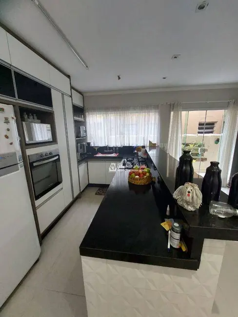 Foto 6 de Sobrado com 4 quartos à venda, 150m2 em Vila Silveira, Guarulhos - SP